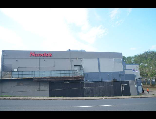 4,155M² BUSINESS CENTRE FOR SALE IN STANGER CENTRAL